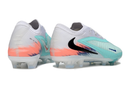CHUTEIRA NIKE PHANTOM 6 ELITE CAMPO "UNITED 002" - AZUL E BRANCA