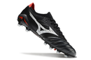 CHUTEIRA MIZUNO MORELIA NEO IV JAPAN CAMPO - PRETA E VERMELHA
