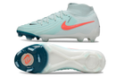 CHUTEIRA NIKE PHANTOM LUNA II ELITE CAMPO "MAD ENERGY" - CIANO E VERMELHA
