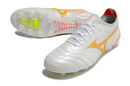 CHUTEIRA MIZUNO MORELIA NEO IV JAPAN CAMPO - BRANCA E LARANJA