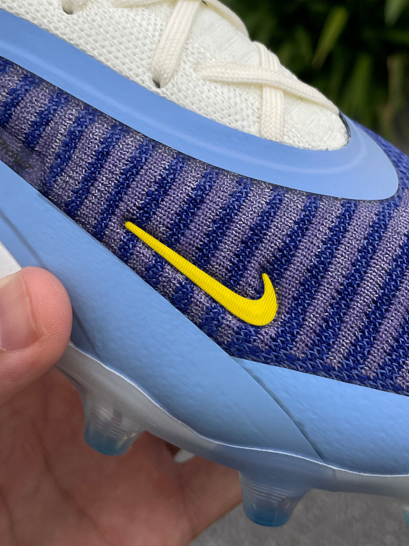 [PRONTA ENTREGA] CHUTEIRA NIKE PHANTOM 6 ELITE CAMPO "FEAR NOTHING" - BRANCA E AZUL
