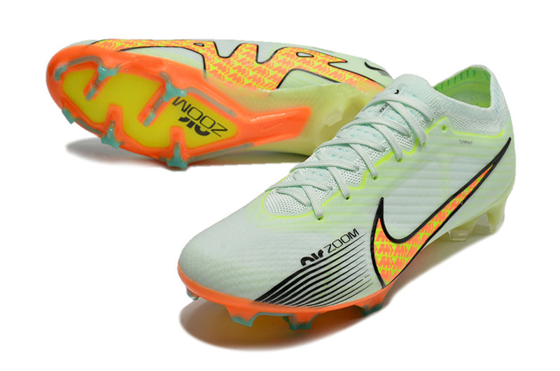 CHUTEIRA NIKE AIR ZOOM MERCURIAL VAPOR 15 ELITE CAMPO - VERDE E LARANJA