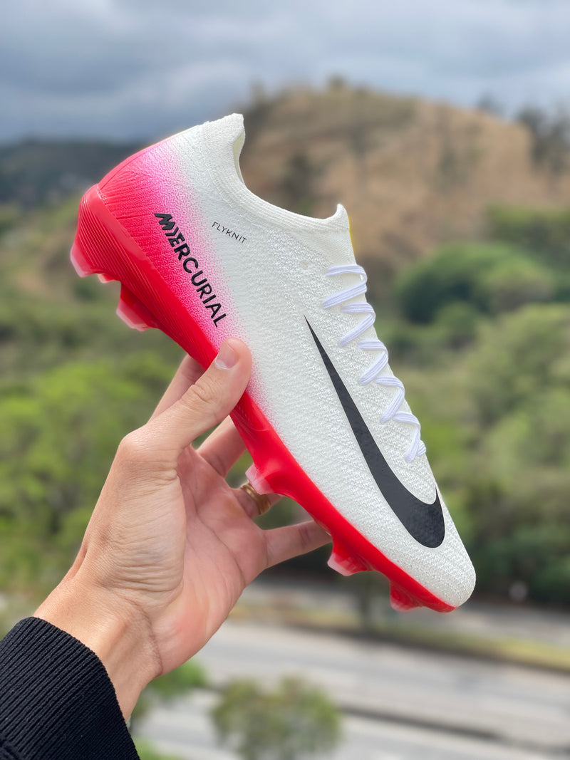 [PRONTA ENTREGA] CHUTEIRA NIKE AIR ZOOM MERCURIAL VAPOR 16 ELITE CAMPO "FEAR NOTHING" - BRANCA E VERMELHA