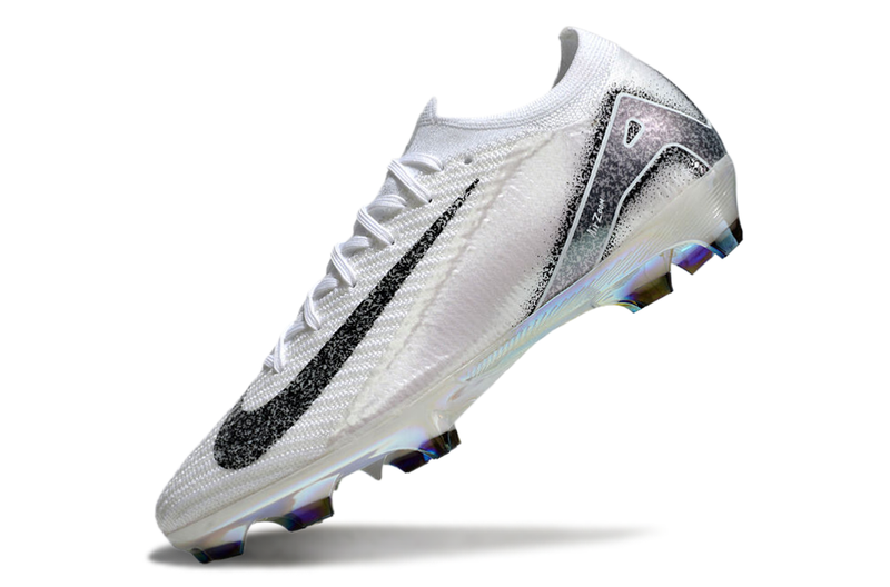 CHUTEIRA NIKE AIR ZOOM MERCURIAL VAPOR 16 ELITE CAMPO - BRANCA E PRETA
