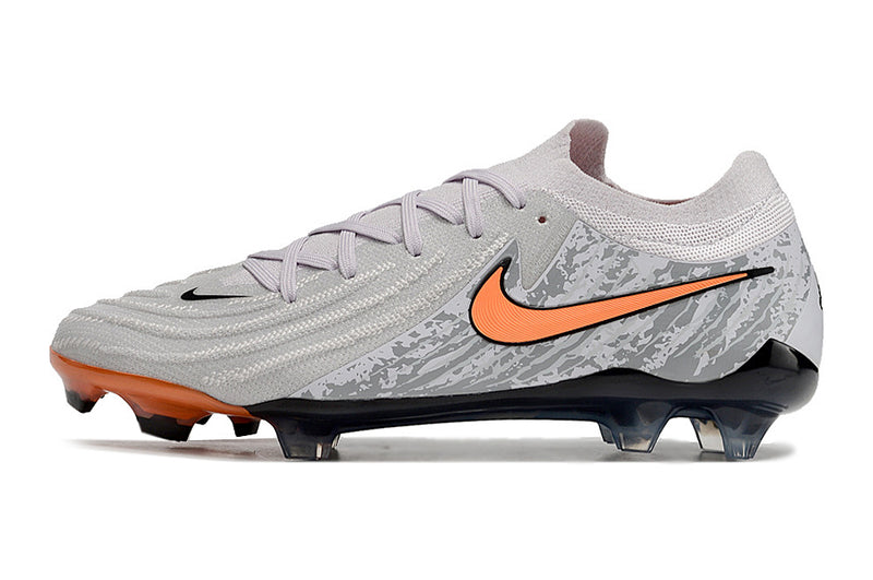 CHUTEIRA NIKE PHANTOM GX II ELITE CAMPO - BRANCA