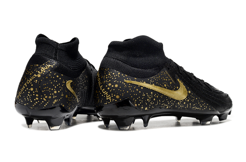 CHUTEIRA NIKE PHANTOM LUNA II ELITE CAMPO - PRETA E DOURADA