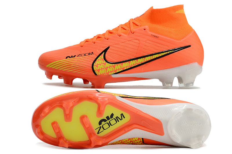 CHUTEIRA NIKE AIR ZOOM MERCURIAL SUPERFLY 9 ELITE CAMPO - LARANJA E AMARELA