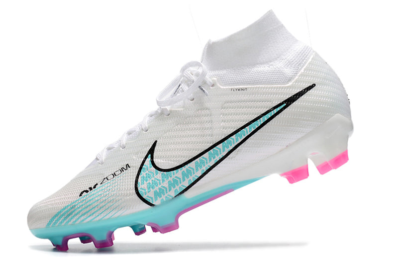 CHUTEIRA NIKE AIR ZOOM MERCURIAL SUPERFLY 9 ELITE CAMPO - BRANCA E CIANO