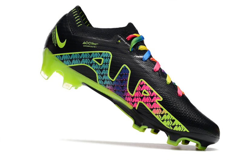 CHUTEIRA NIKE AIR ZOOM MERCURIAL VAPOR 15 ELITE CAMPO - PRETA E COLORIDA
