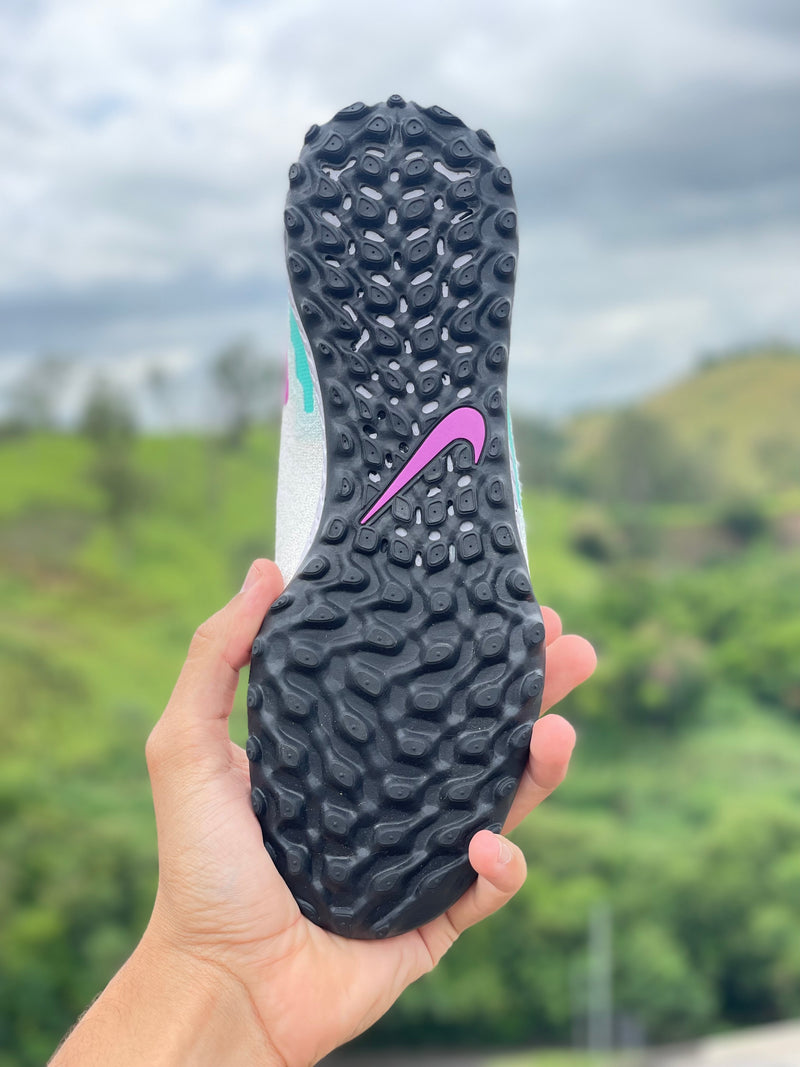 CHUTEIRA NIKE PHANTOM GX ELITE SOCIETY - VERDE E BRANCA (PRONTA ENTREGA)