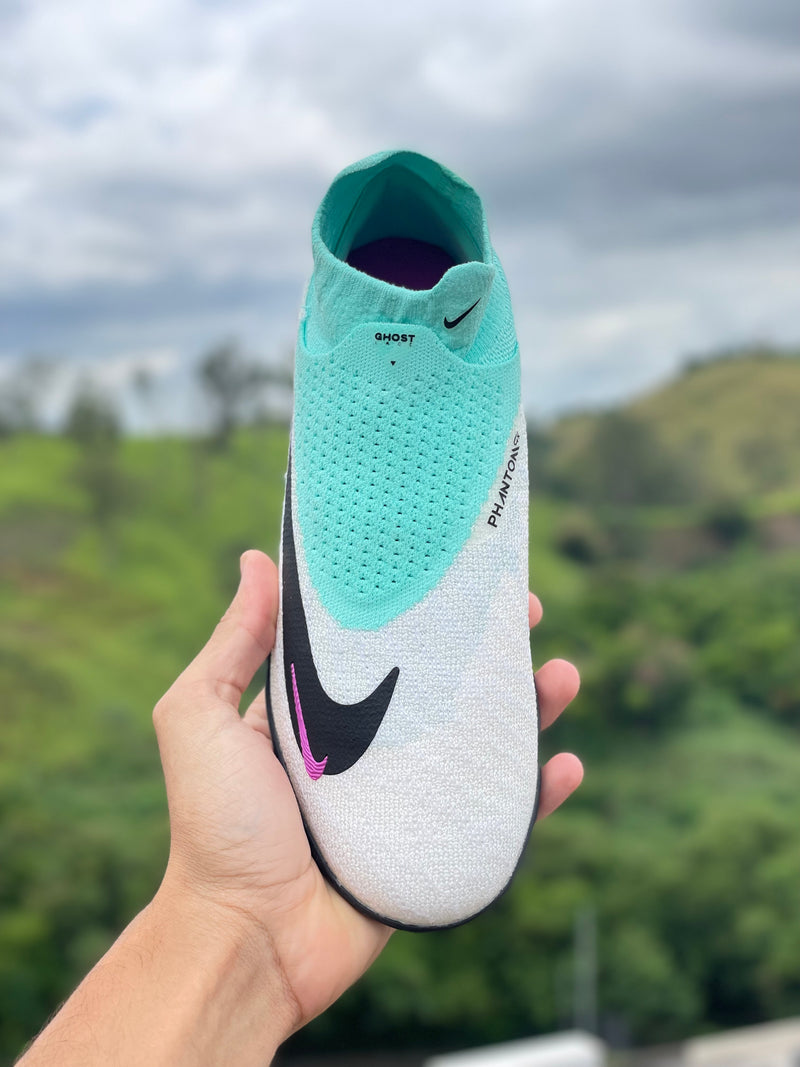 CHUTEIRA NIKE PHANTOM GX ELITE SOCIETY - VERDE E BRANCA (PRONTA ENTREGA)