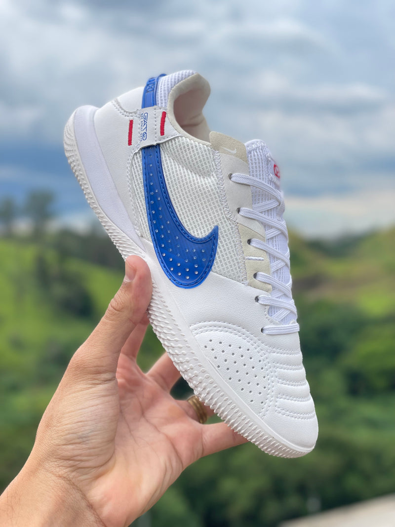 CHUTEIRA NIKE STREET GATO FUTSAL - BRANCA E AZUL (PRONTA ENTREGA)
