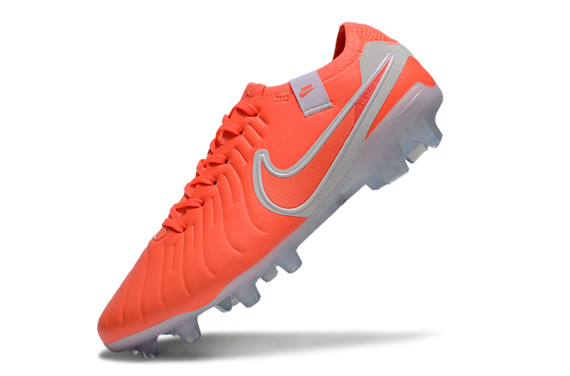 CHUTEIRA NIKE TIEMPO LEGEND 10 ELITE CAMPO - LARANJA E BRANCA