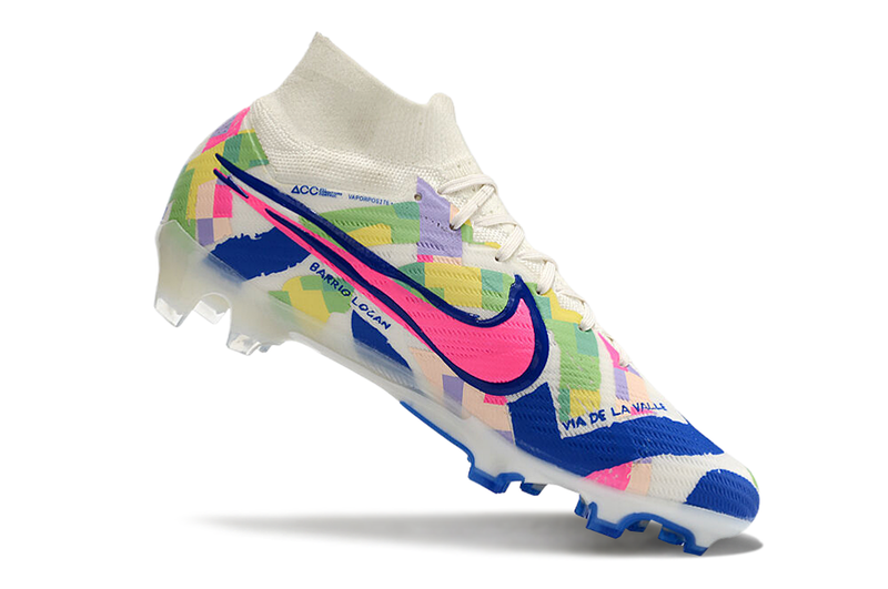 CHUTEIRA NIKE AIR ZOOM MERCURIAL SUPERFLY 9 ELITE CAMPO "SOCAL" - BRANCA E COLORIDA