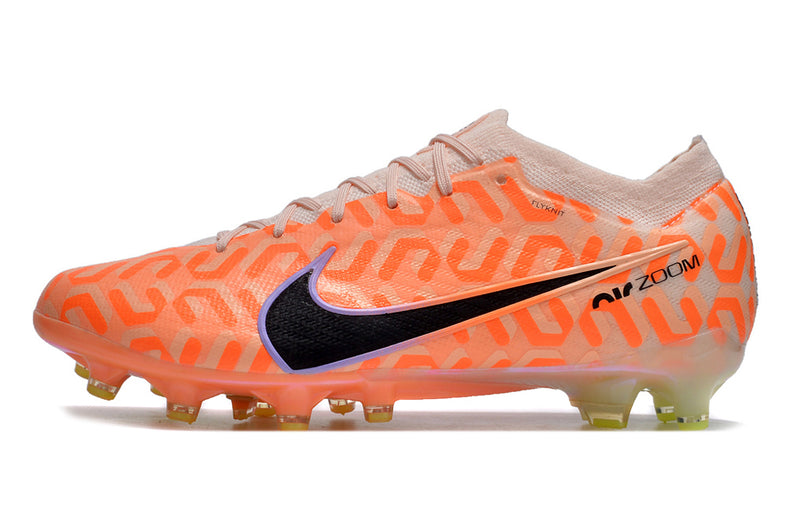 CHUTEIRA NIKE AIR ZOOM MERCURIAL VAPOR 15 ELITE CAMPO (AG) "UNITED" - LARANJA E PRETA