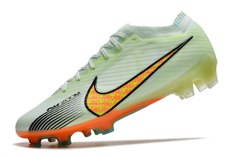 CHUTEIRA NIKE AIR ZOOM MERCURIAL VAPOR 15 ELITE CAMPO - VERDE E LARANJA