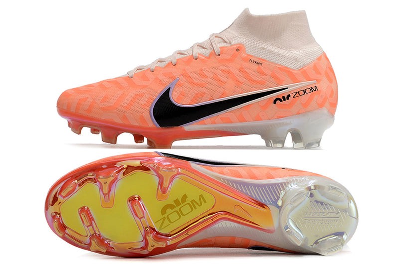 CHUTEIRA NIKE AIR ZOOM MERCURIAL SUPERFLY 9 ELITE CAMPO "UNITED" - LARANJA E PRETA