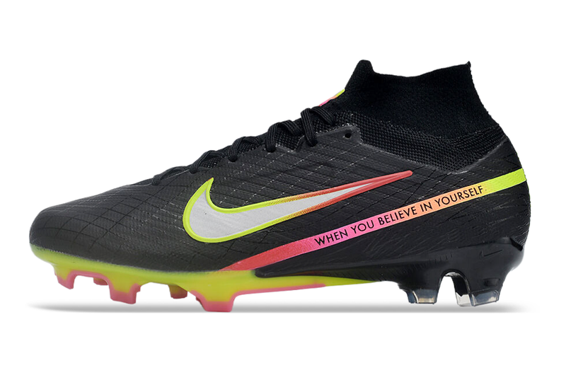CHUTEIRA NIKE AIR ZOOM MERCURIAL SUPERFLY 9 ELITE CAMPO "RASHFORD" - PRETA E COLORIDA