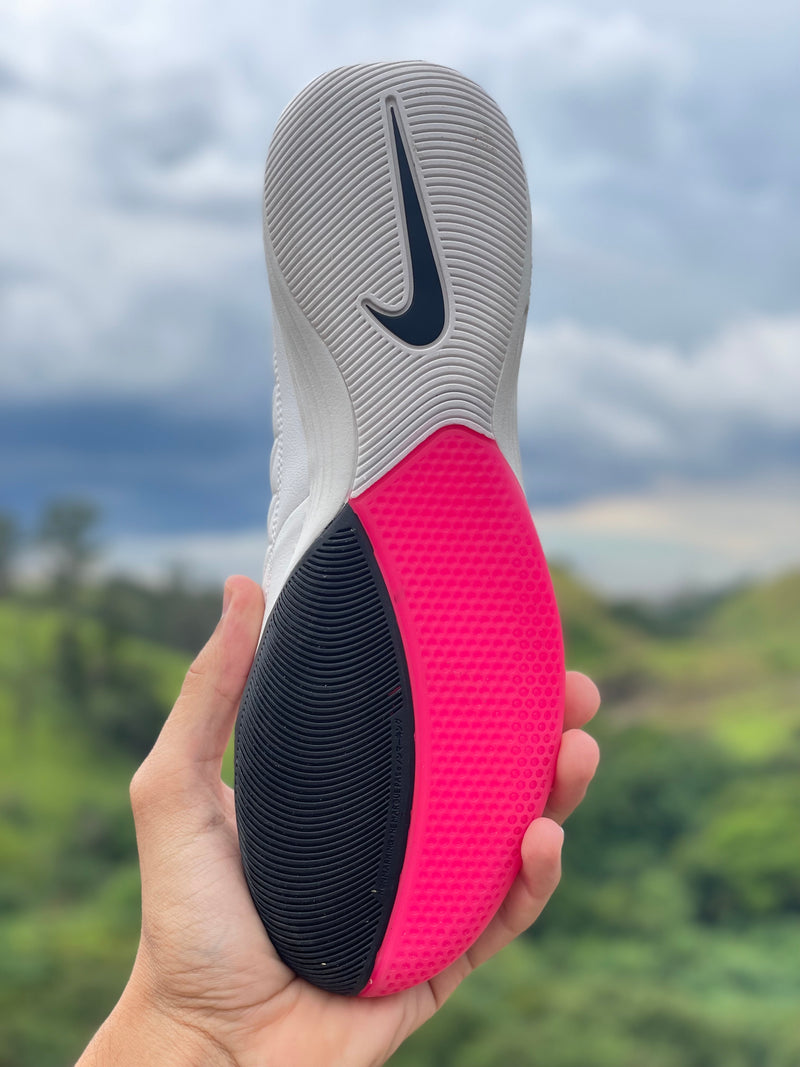 CHUTEIRA NIKE LUNAR GATO FUTSAL - BRANCA E ROSA (PRONTA ENTREGA)