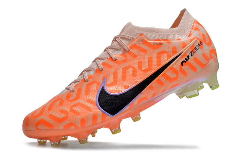 CHUTEIRA NIKE AIR ZOOM MERCURIAL VAPOR 15 ELITE CAMPO (AG) "UNITED" - LARANJA E PRETA
