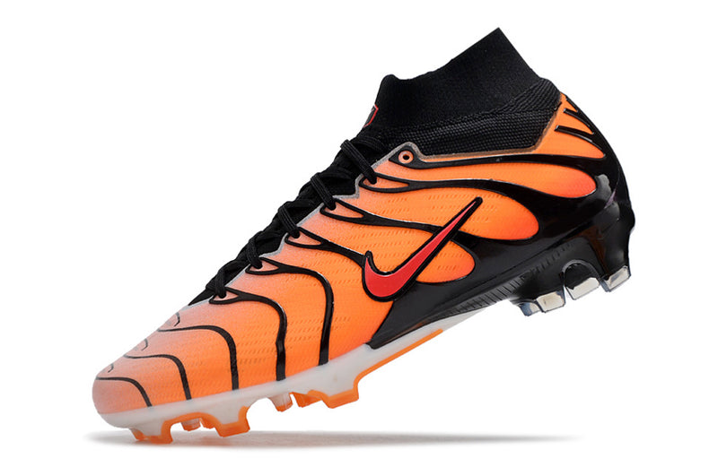CHUTEIRA NIKE AIR ZOOM MERCURIAL SUPERFLY 9 ELITE CAMPO "AIR MAX TN" - LARANJA E PRETA