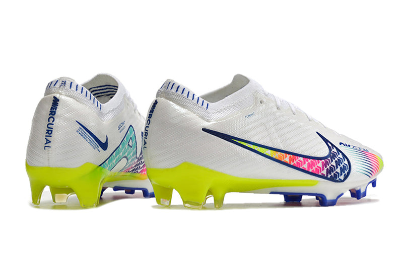 CHUTEIRA NIKE AIR ZOOM MERCURIAL VAPOR 15 ELITE CAMPO - BRANCA E COLORIDA
