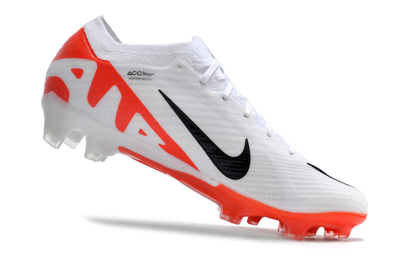 CHUTEIRA NIKE AIR ZOOM MERCURIAL VAPOR 15 ELITE CAMPO "READY" - BRANCA E VERMELHA