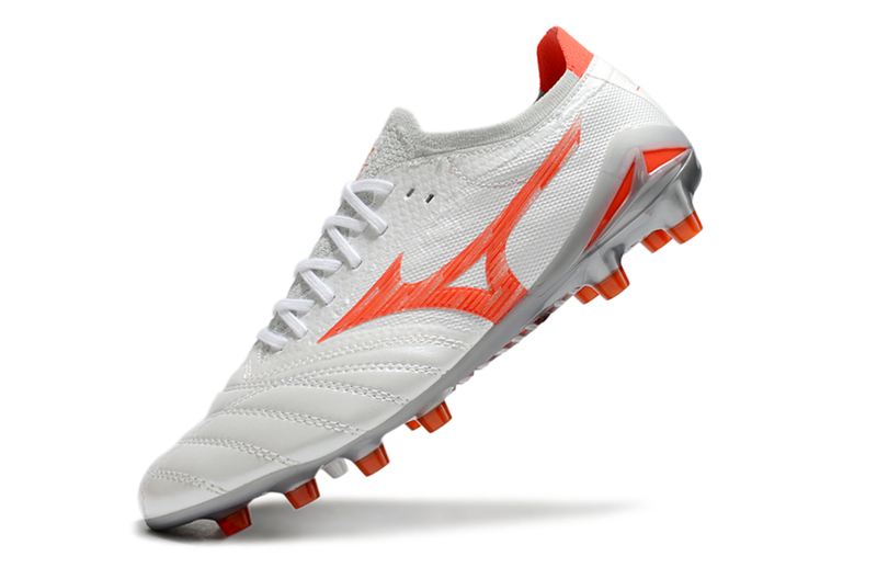 CHUTEIRA MIZUNO MORELIA NEO IV JAPAN CAMPO - CINZA E VERMELHA
