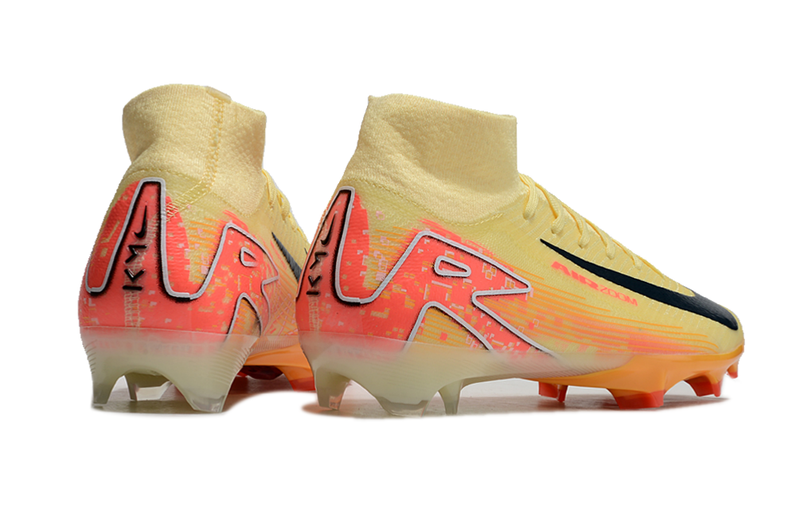 CHUTEIRA NIKE AIR ZOOM MERCURIAL SUPERFLY 10 ELITE CAMPO "MBAPPÉ" - AMARELA E LARANJA