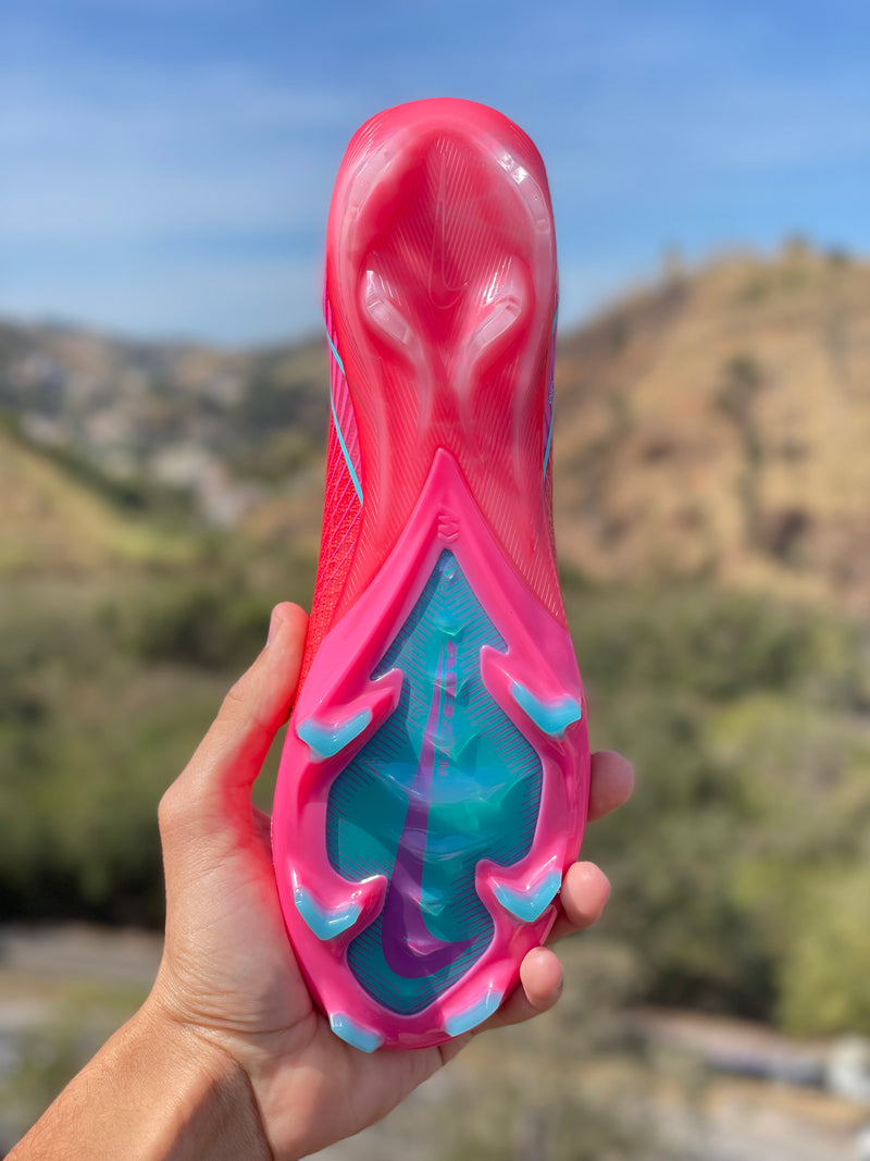[PRONTA ENTREGA] CHUTEIRA NIKE AIR ZOOM MERCURIAL VAPOR 16 ELITE CAMPO "MAD ENERGY" - ROSA E AZUL