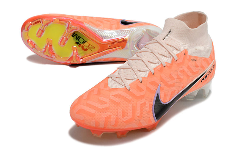 CHUTEIRA NIKE AIR ZOOM MERCURIAL SUPERFLY 9 ELITE CAMPO "UNITED" - LARANJA E PRETA