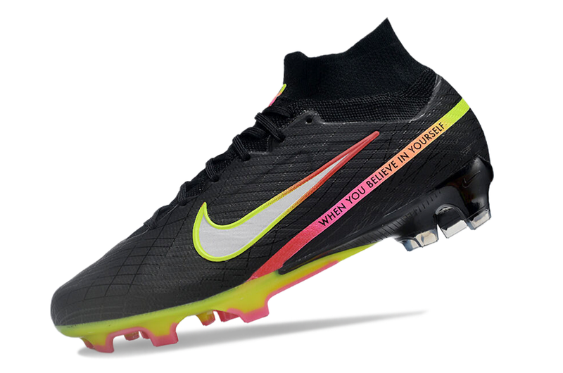 CHUTEIRA NIKE AIR ZOOM MERCURIAL SUPERFLY 9 ELITE CAMPO "RASHFORD" - PRETA E COLORIDA