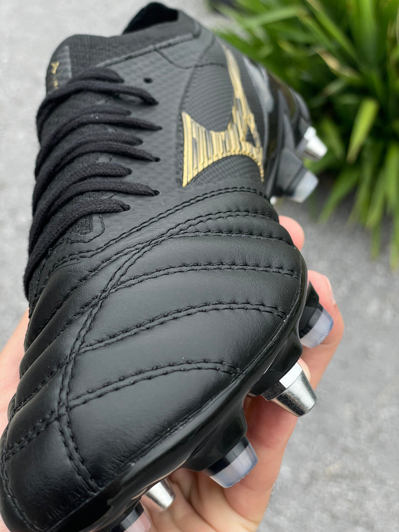 [PRONTA ENTREGA] CHUTEIRA MIZUNO MORELIA NEO III JAPAN TRAVA MISTA - PRETA E DOURADA