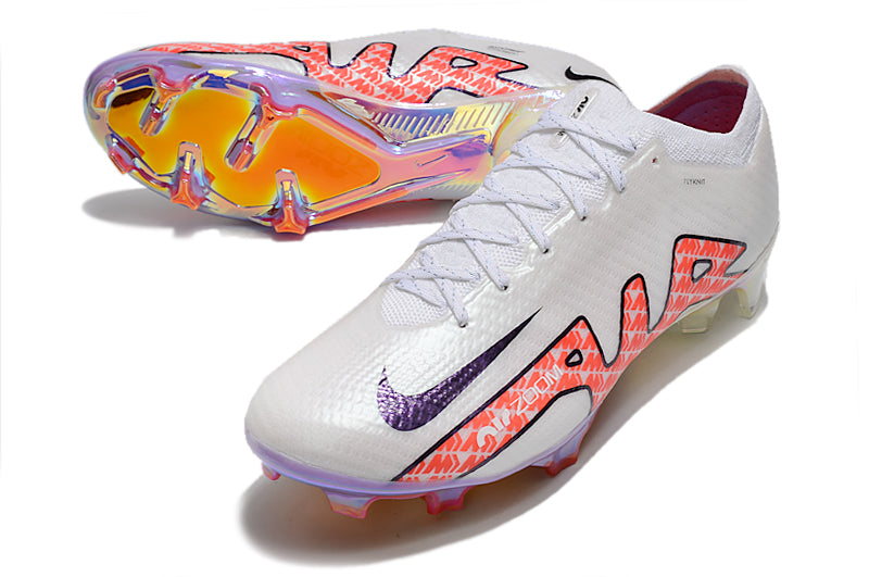 CHUTEIRA NIKE AIR ZOOM MERCURIAL VAPOR 15 ELITE CAMPO "DISRUPTION" - BRANCA E VERMELHO