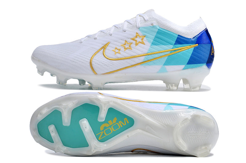 CHUTEIRA NIKE AIR ZOOM MERCURIAL VAPOR 15 ELITE CAMPO "ENZO FERNANDEZ" - BRANCA E AZUL