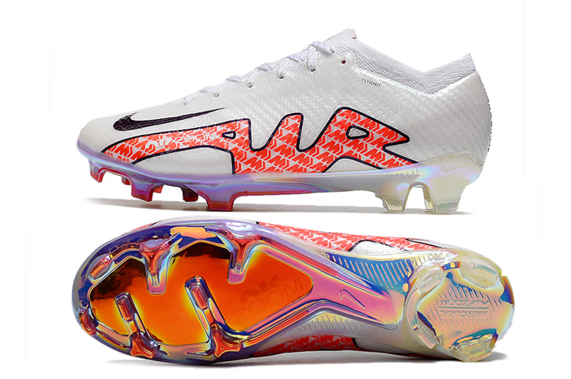 CHUTEIRA NIKE AIR ZOOM MERCURIAL VAPOR 15 ELITE CAMPO "DISRUPTION" - BRANCA E VERMELHO