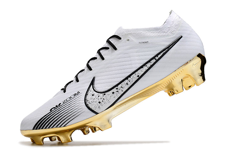 CHUTEIRA NIKE AIR ZOOM MERCURIAL VAPOR 15 ELITE CAMPO - BRANCA E DOURADO