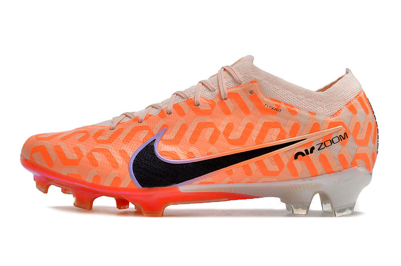 CHUTEIRA NIKE AIR ZOOM MERCURIAL VAPOR 15 ELITE CAMPO "UNITED" - LARANJA E PRETA
