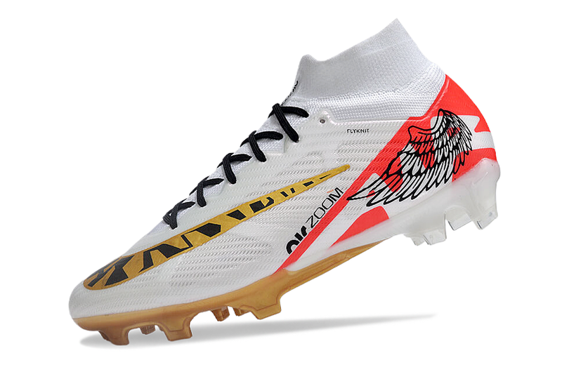 CHUTEIRA NIKE AIR ZOOM MERCURIAL SUPERFLY 9 ELITE CAMPO - BRANCA E DOURADA