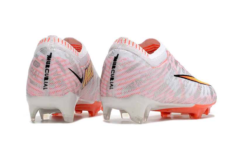 CHUTEIRA NIKE AIR ZOOM MERCURIAL VAPOR 15 ELITE CAMPO "XXV" - BRANCA E LARANJA