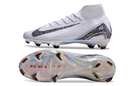 CHUTEIRA NIKE AIR ZOOM MERCURIAL SUPERFLY 10 ELITE CAMPO -BRANCA E PRETA
