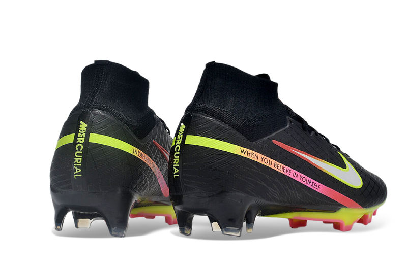 CHUTEIRA NIKE AIR ZOOM MERCURIAL SUPERFLY 9 ELITE CAMPO "RASHFORD" - PRETA E COLORIDA