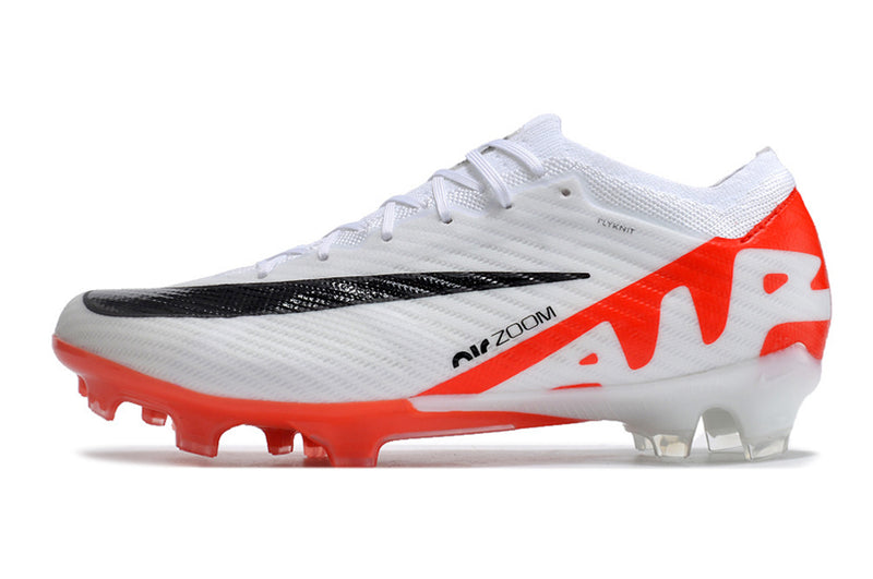 CHUTEIRA NIKE AIR ZOOM MERCURIAL VAPOR 15 ELITE CAMPO "READY" - BRANCA E VERMELHA