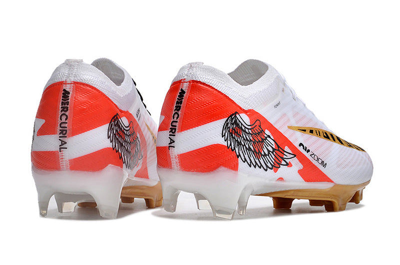 CHUTEIRA NIKE AIR ZOOM MERCURIAL VAPOR 15 ELITE CAMPO - BRANCA E DOURADA