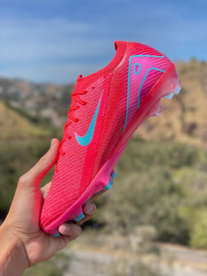 [PRONTA ENTREGA] CHUTEIRA NIKE AIR ZOOM MERCURIAL VAPOR 16 ELITE CAMPO "MAD ENERGY" - ROSA E AZUL