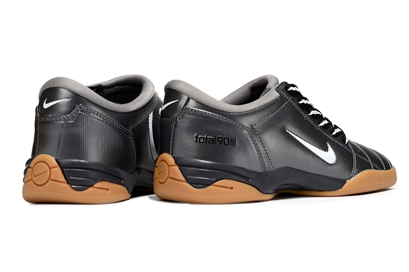 CHUTEIRA NIKE TOTAL 90 III FUTSAL - CHUMBO