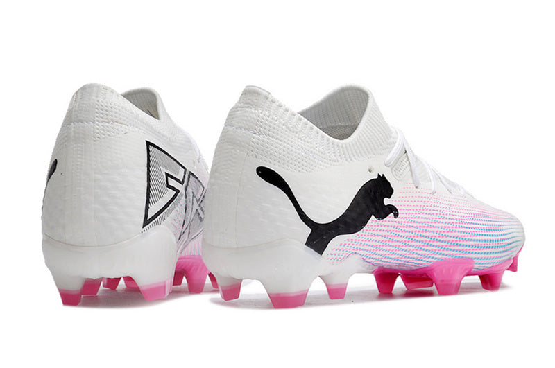CHUTEIRA PUMA FUTURE 7 ULTIMATE CAMPO - BRANCA E ROSA