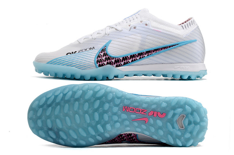 CHUTEIRA NIKE MERCURIAL AIR ZOOM VAPOR 15 ELITE SOCIETY "BLAST" - BRANCA E AZUL