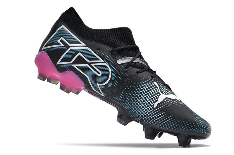 CHUTEIRA PUMA FUTURE 7 ULTIMATE CAMPO - PRETA E ROSA