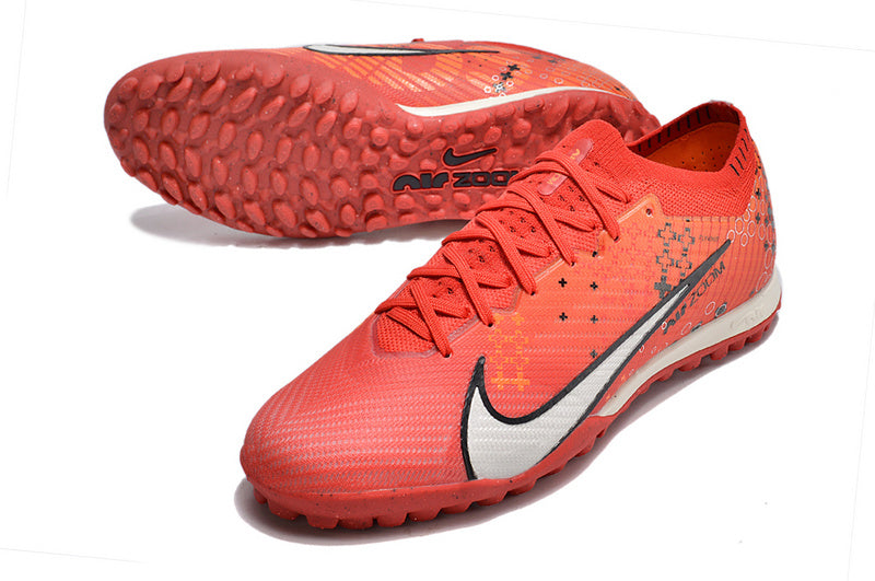 CHUTEIRA NIKE MERCURIAL AIR ZOOM VAPOR 15 ELITE SOCIETY "DREAM SPEED 7" - VERMELHA